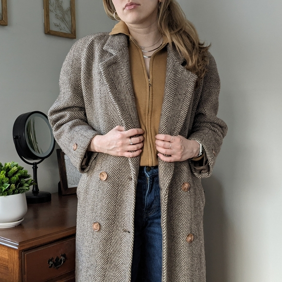 Vintage Herringbone Wool Overcoat - Picture 4 of 11